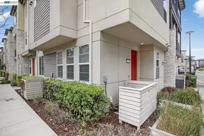 411 Rhythm Ln, Hayward, CA 94544 - Photo 4