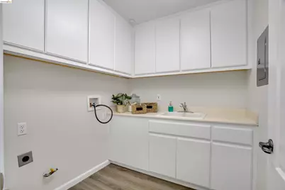 2571 Wakefield Ct, Brentwood, CA 94513 - Photo 14