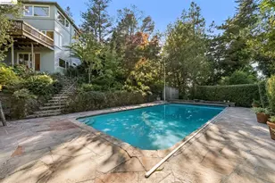 2556 Carisbrook Dr, Oakland, CA 94611 - Photo 62