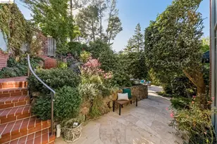 2556 Carisbrook Dr, Oakland, CA 94611 - Photo 52