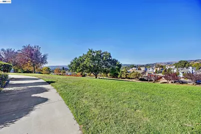 23070 Glenn Ellen, Hayward, CA 94541 - Photo 30