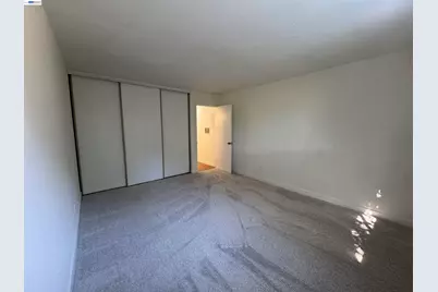 1060 Oak Grove Rd #80, Concord, CA 94518 - Photo 12