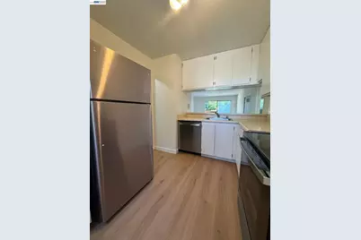 1060 Oak Grove Rd #80, Concord, CA 94518 - Photo 6
