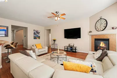 161 Monet Dr, Oakley, CA 94561 - Photo 24