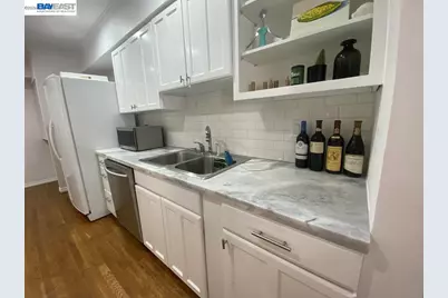 1015 Kings Rd #309, West Hollywood, CA 90069 - Photo 28