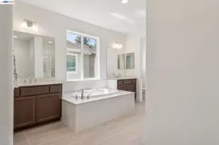129 Crk Vw Cir, Fairfield, CA 94533 - Photo 44