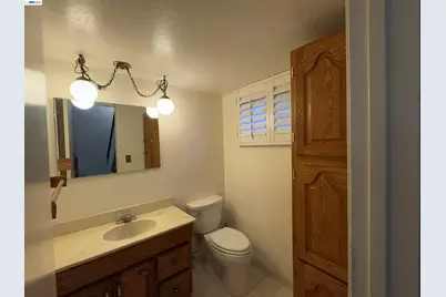 2386 106th Ave, Oakland, CA 94603 - Photo 12