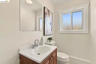 10760 Hellman St, Oakland, CA 94605 - Photo 30