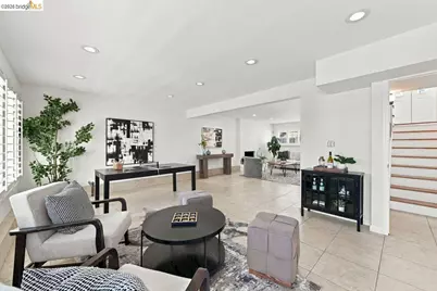 10760 Hellman St, Oakland, CA 94605 - Photo 26
