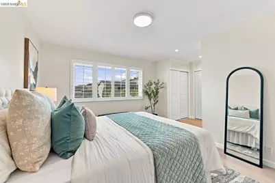 10760 Hellman St, Oakland, CA 94605 - Photo 16