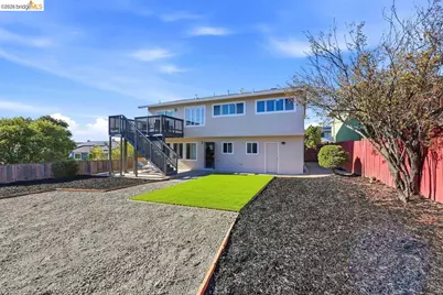 10760 Hellman St, Oakland, CA 94605 - Photo 36