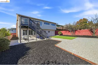10760 Hellman St, Oakland, CA 94605 - Photo 34