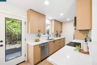 1651 Glazier Drive, Concord, CA 94521 - Photo 12