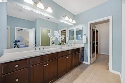5216 Fioli Loop, San Ramon, CA 94582 - Photo 16