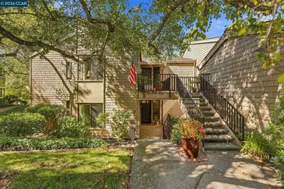 3201 Rossmoor Parkway #2, Walnut Creek, CA 94595 - Photo 2