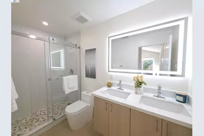 6746 Bollinger Rd, San Jose, CA 95129 - Photo 20