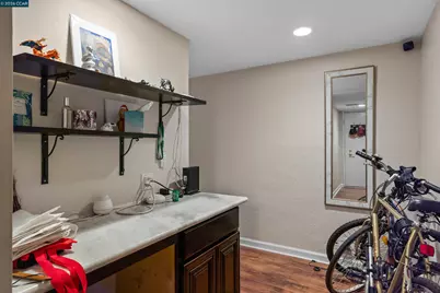 330 Civic Dr #410, Walnut Creek, CA 94596 - Photo 6