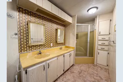 550 Hermitage Ct, San Jose, CA 95134 - Photo 20