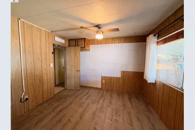 550 Hermitage Ct, San Jose, CA 95134 - Photo 24