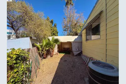 550 Hermitage Ct, San Jose, CA 95134 - Photo 40