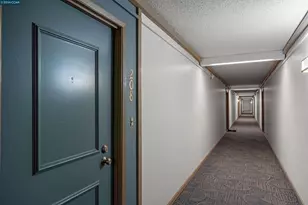 460 Civic Dr, Walnut Creek, CA 94596 - Photo 2
