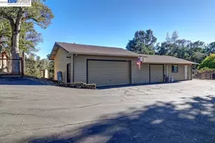 19650 Russell, Cottonwood, CA 96022 - Photo 48