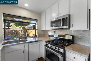 953 Bridgecrossing Way, Concord, CA 94518 - Photo 8