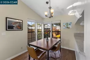953 Bridgecrossing Way, Concord, CA 94518 - Photo 6