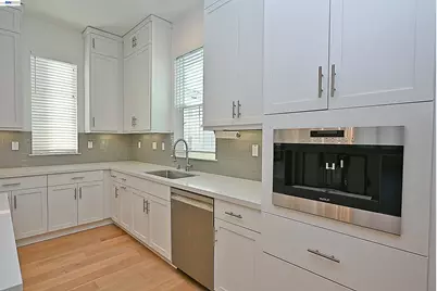 7168 Carneros Ln, Dublin, CA 94568 - Photo 10