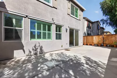 290 Santa Clara Dr, Mountain House, CA 95391 - Photo 38