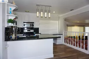 38011 Temple Way, Fremont, CA 94536 - Photo 10