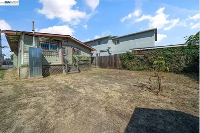 1708 Auseon Ave, Oakland, CA 94621 - Photo 22