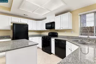 1054 St Raphael Dr, Bay Point, CA 94565 - Photo 2