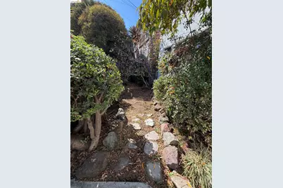 3999 Clarke St, Oakland, CA 94609 - Photo 12