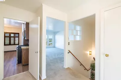 90 Frankfort St, Daly City, CA 94014 - Photo 18