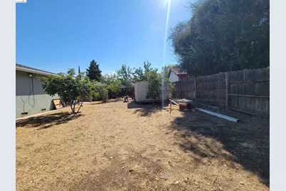 3778 Cypress Way, Pittsburg, CA 94565 - Photo 32