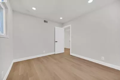 1759 Crescent Dr, Walnut Creek, CA 94598 - Photo 30