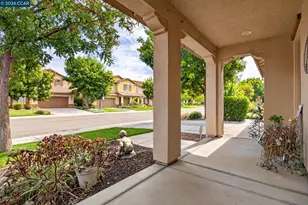 328 Silver Bell Way, Oakley, CA 94561 - Photo 6