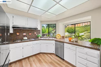 4 Woodview Ct, San Ramon, CA 94582 - Photo 12