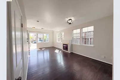 2560 Village Dr, Santa Rosa, CA 95403 - Photo 6