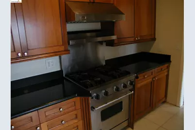 681 25th Ave, San Francisco, CA 94121 - Photo 8
