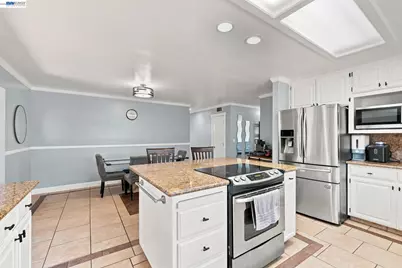 31262 San Andreas Dr, Union City, CA 94587 - Photo 10