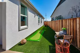 940 Conrad St, Manteca, CA 95336 - Photo 32
