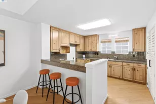 4636 Redwood Rd, Oakland, CA 94619 - Photo 6