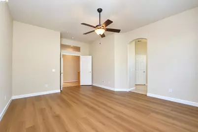 1587 Regent Dr, Brentwood, CA 94513 - Photo 24