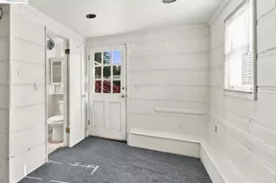 360 Warwick Ave, San Leandro, CA 94577 - Photo 22