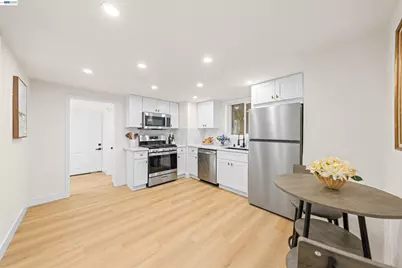 250 San Antonio Ct, San Jose, CA 95116 - Photo 20