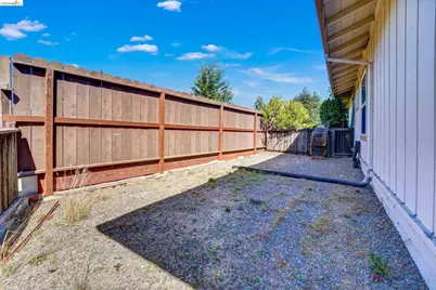 5861 Balmoral Dr, Oakland, CA 94619 - Photo 44