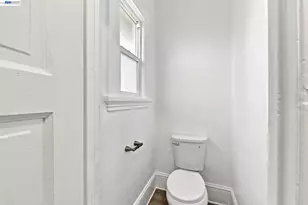1725 38th Ave, Oakland, CA 94601 - Photo 40