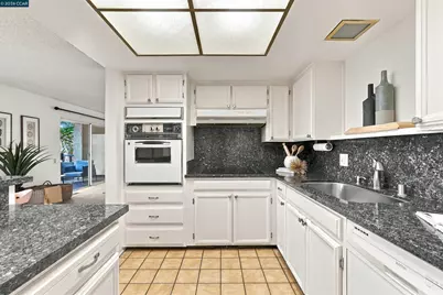 1129 Avenida Sevilla #5A, Walnut Creek, CA 94595 - Photo 12